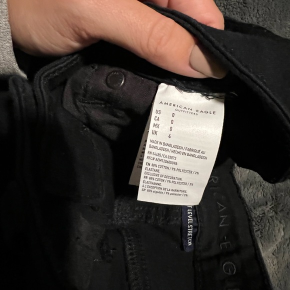 Black American Eagle jean shorts “shortie” - 0 - Picture 3 of 3